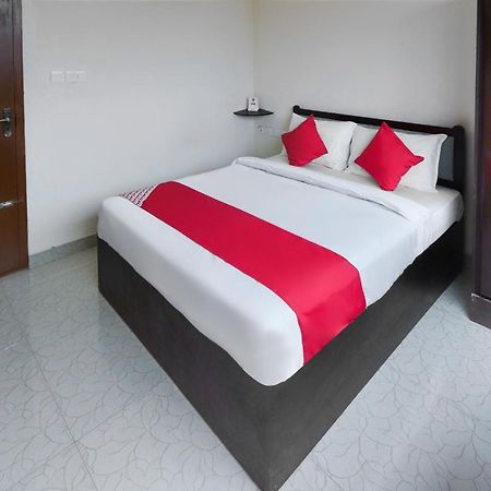 Oyo 49244 Green Castle Residency Hotel Nedumkandam Kültér fotó