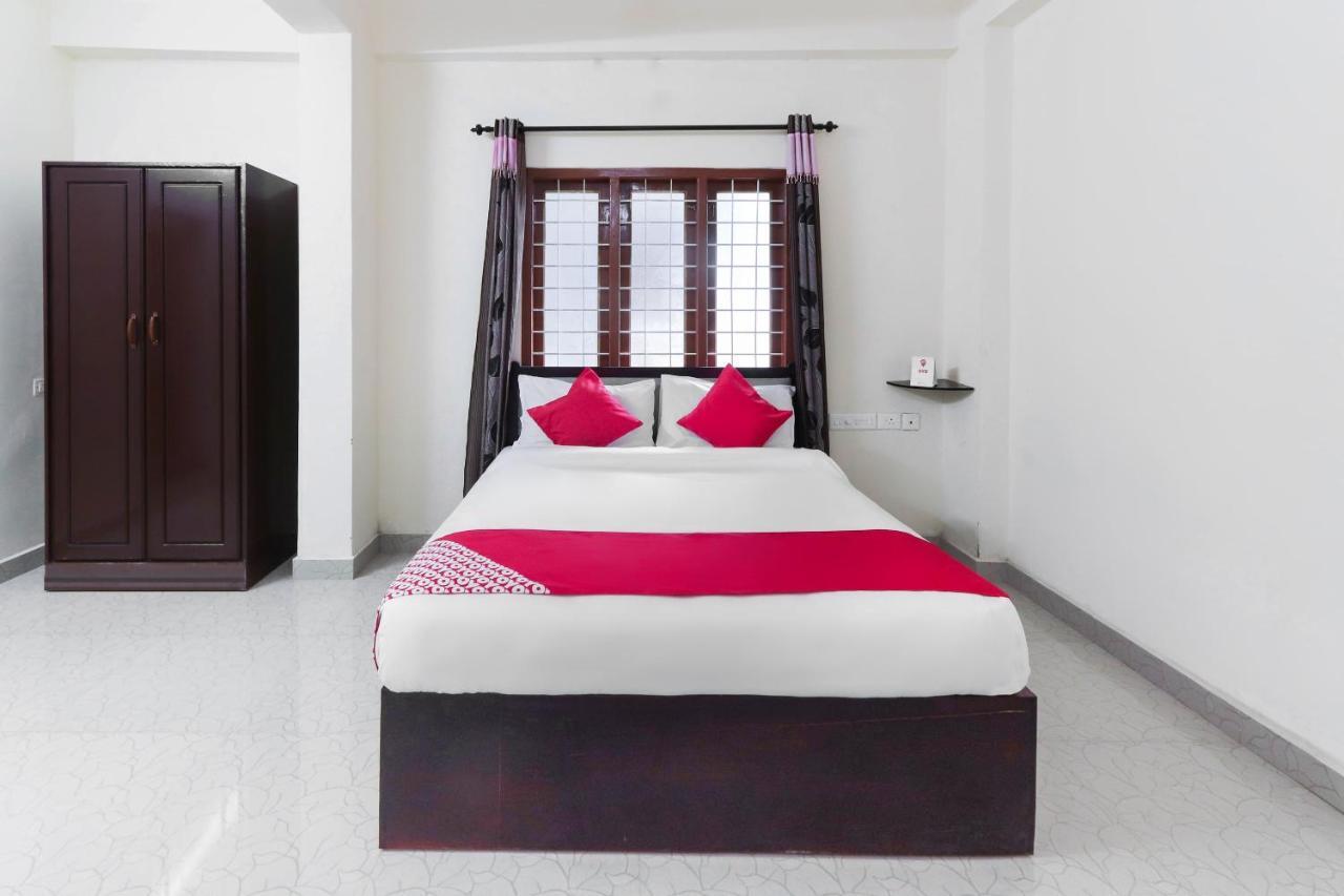 Oyo 49244 Green Castle Residency Hotel Nedumkandam Kültér fotó