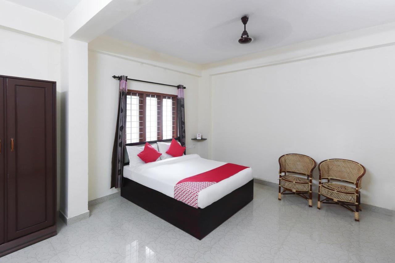 Oyo 49244 Green Castle Residency Hotel Nedumkandam Kültér fotó