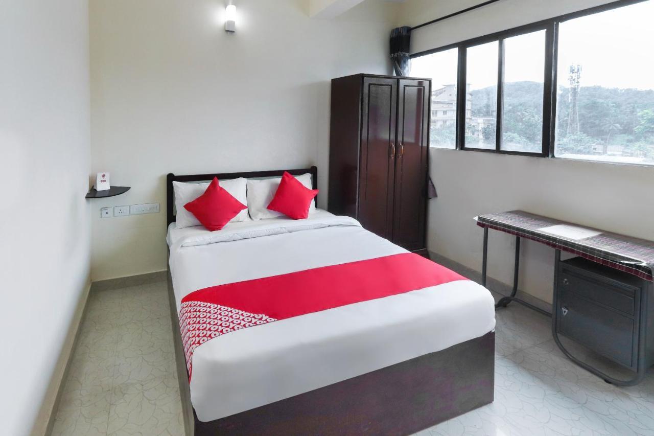 Oyo 49244 Green Castle Residency Hotel Nedumkandam Kültér fotó