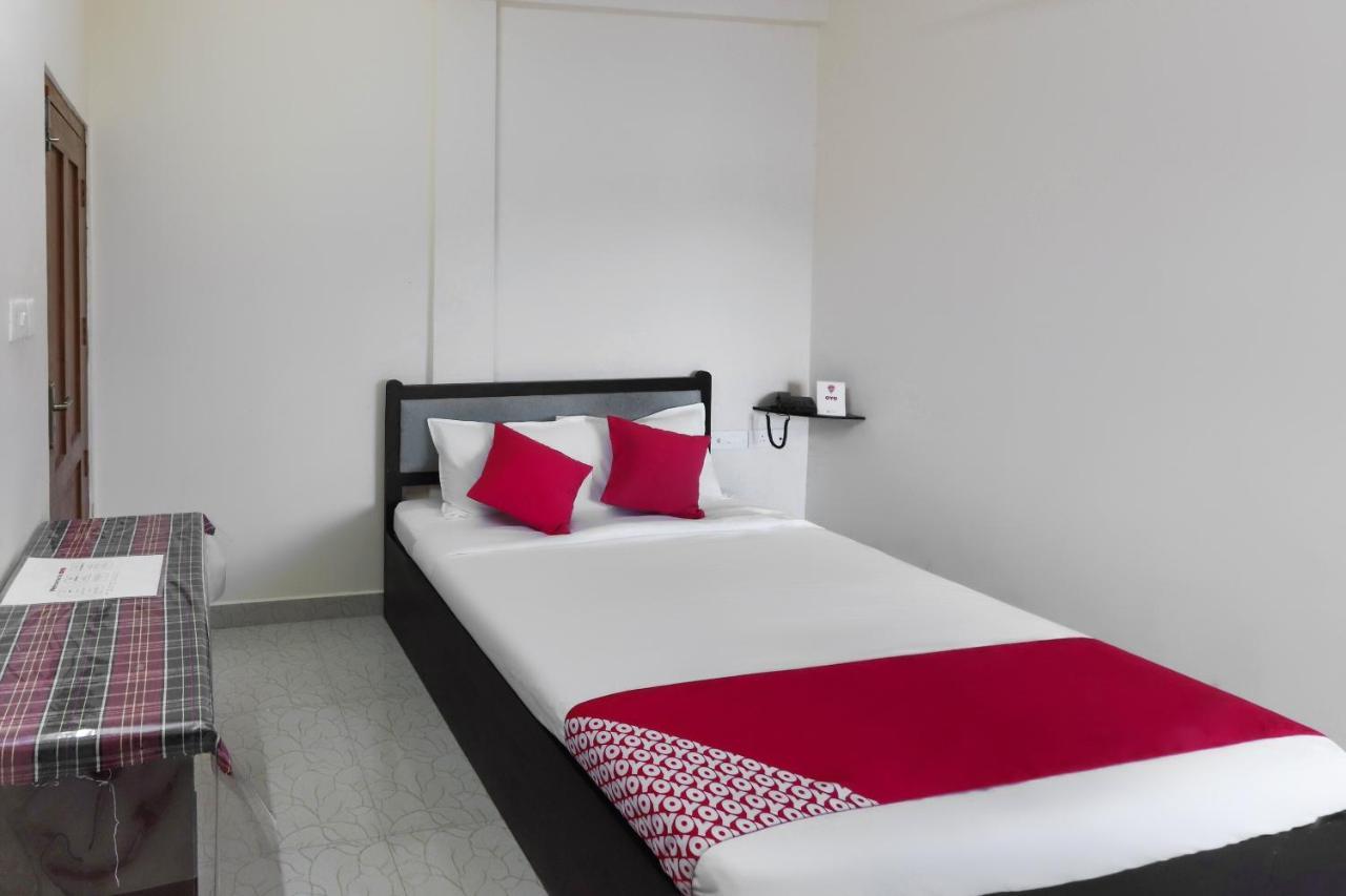 Oyo 49244 Green Castle Residency Hotel Nedumkandam Kültér fotó